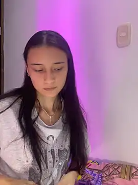 candy deluxe online show from May 8, 2026, 3:23 am