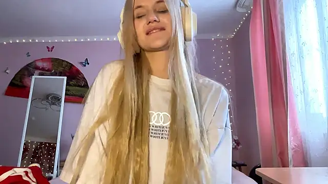 MelissaZaria online show from February 15, 2026, 7:51 am