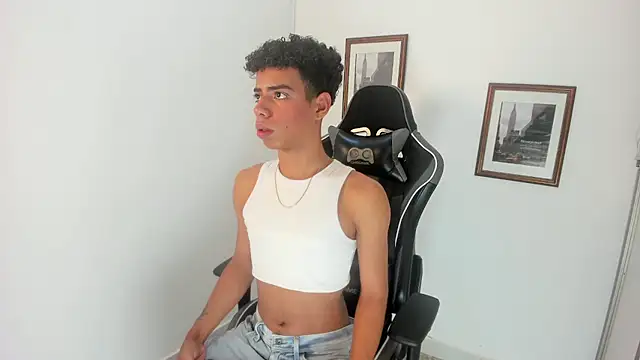 alexx cum18 online show from July 8, 2026, 5:06 pm