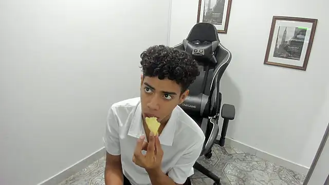 alexx cum18 online show from July 9, 2026, 12:53 pm