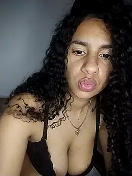 RizHoney online show from March 8, 2026, 11:14 am