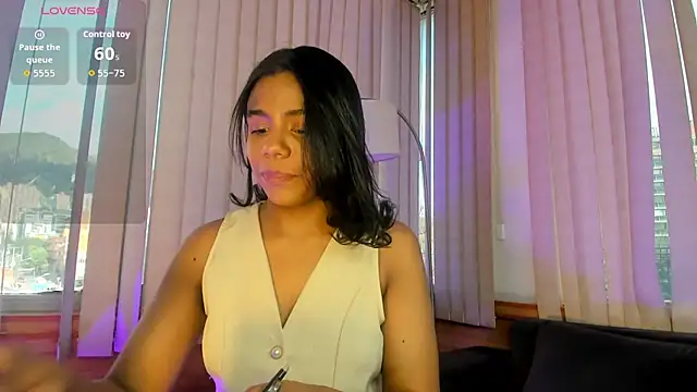 madii lenon online show from May 27, 2026, 8:28 pm