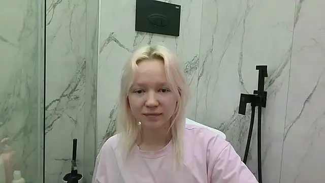 BabyyDolll  online show from February 14, 2026, 11:07 am