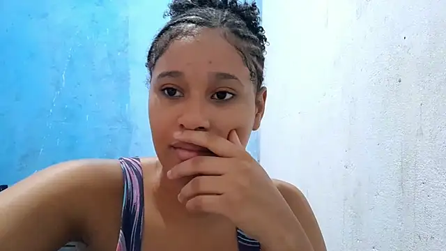 MadelynStamant online show from April 14, 2026, 1:17 pm