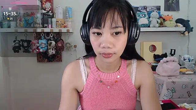 GloryKulikowski online show from March 18, 2026, 2:37 am