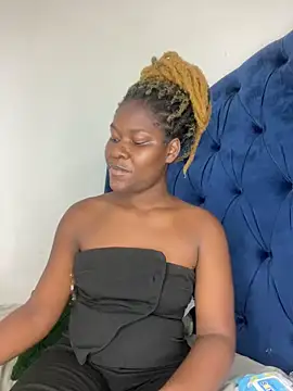 Snapshot of Rayna-20 chatting on February 12, 2026, 11:49 am Rayna-20 online show from February 12, 2026, 11:49 am