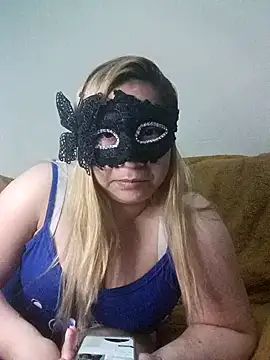 Snapshot of Curiososhorny chatting on March 9, 2026, 1:48 pm Curiososhorny online show from March 9, 2026, 1:48 pm