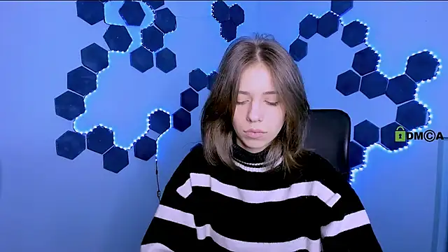 Snapshot of cleo_cool chatting on February 16, 2026, 12:56 pm cleo cool online show from February 16, 2026, 12:56 pm