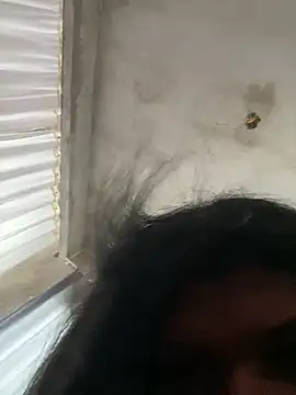 Snapshot of lulusexyy chatting on May 18, 2026, 4:24 pm lulusexyy online show from May 18, 2026, 4:24 pm