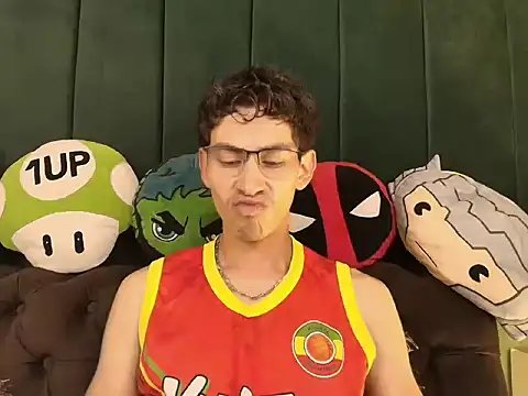 Snapshot of skinny_jean_ chatting on February 23, 2026, 8:06 pm skinny jean online show from February 23, 2026, 8:06 pm