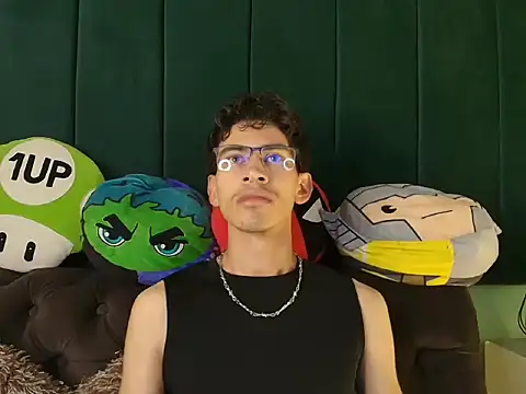 Snapshot of skinny_jean_ chatting on February 24, 2026, 7:23 pm skinny jean online show from February 24, 2026, 7:23 pm