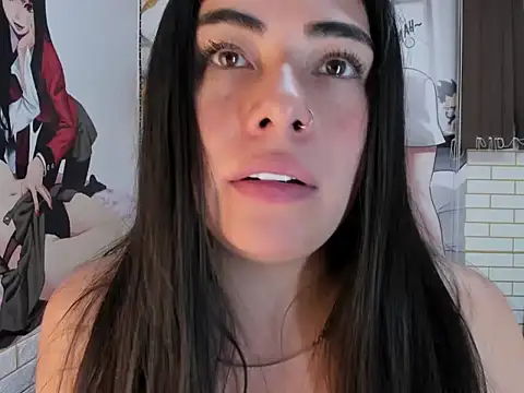 miss sexxy online show from April 15, 2026, 6:04 pm