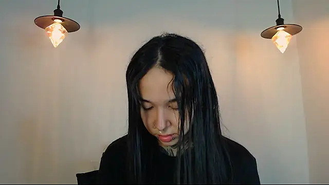 Snapshot of alien_eyes09 chatting on February 21, 2026, 2:01 am alien eyes09 online show from February 21, 2026, 2:01 am