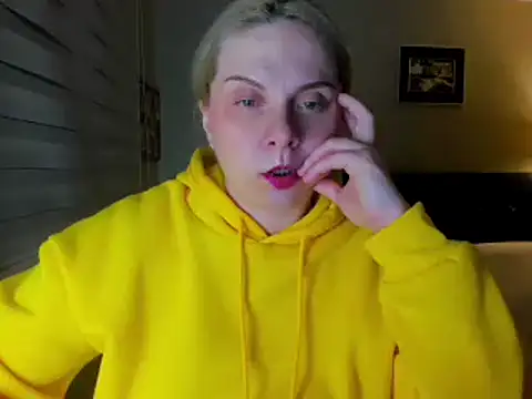 Snapshot of i_love_iva chatting on February 27, 2026, 2:39 pm i love iva online show from February 27, 2026, 2:39 pm