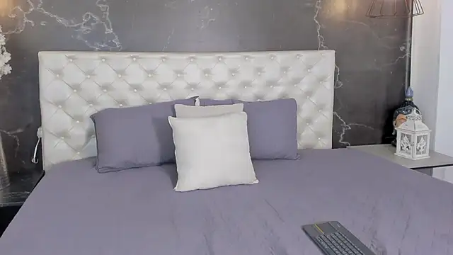 Snapshot of Samantha_Dupre chatting on March 4, 2026, 10:38 pm Samantha Dupre online show from March 4, 2026, 10:38 pm
