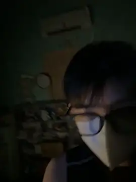 Snapshot of Minhnguyen2482 chatting on April 20, 2026, 5:16 pm Minhnguyen2482 online show from April 20, 2026, 5:16 pm