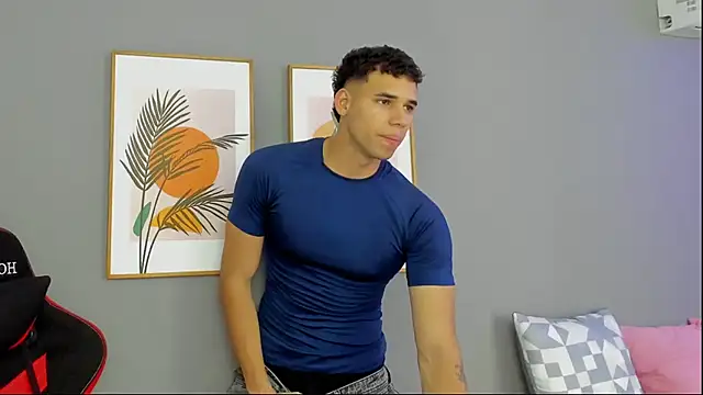 Snapshot of Thomas_walker14 chatting on June 2, 2026, 12:40 pm Thomas walker14 online show from June 2, 2026, 12:40 pm