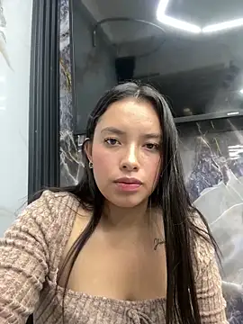 Miss Bella Flame online show from April 16, 2026, 7:14 pm