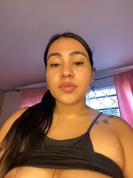 Liu wen  online show from April 15, 2026, 8:31 pm