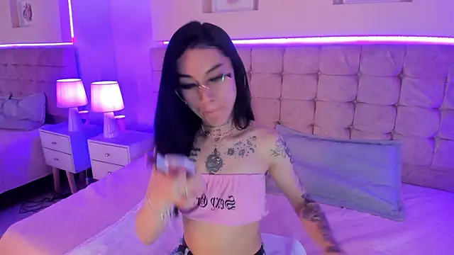 Megan Morphy online show from February 21, 2026, 1:12 pm