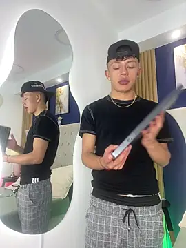 Snapshot of Dark_Nico chatting on February 26, 2026, 4:11 am Dark Nico online show from February 26, 2026, 4:11 am