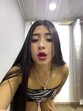 Snapshot of Miss_isakovaa chatting on February 15, 2026, 11:08 am Miss isakovaa online show from February 15, 2026, 11:08 am