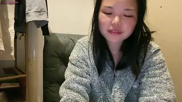 xiaosu22 online show from April 21, 2026, 7:17 pm