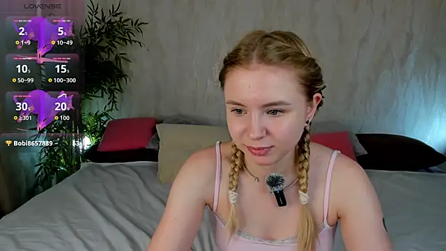 Linda  Bloom online show from July 2, 2026, 3:23 am