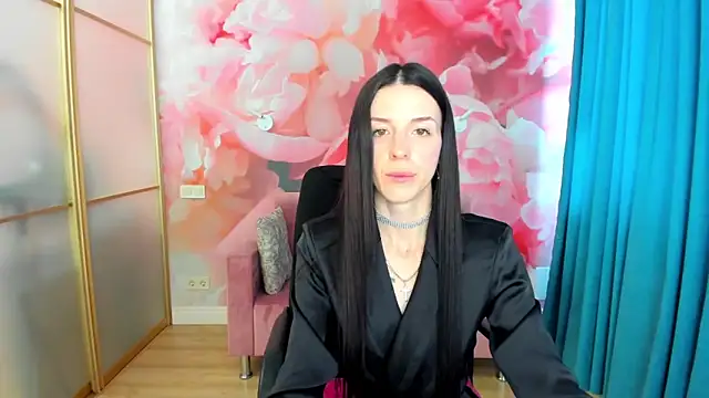 NoirDiva online show from April 15, 2026, 5:58 am