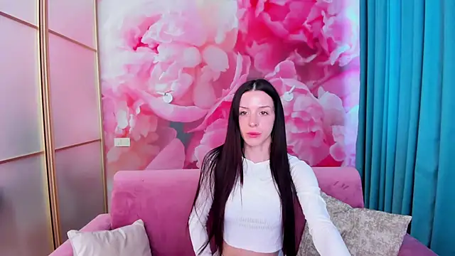 Snapshot of NoirDiva chatting on June 5, 2026, 5:36 am NoirDiva online show from June 5, 2026, 5:36 am
