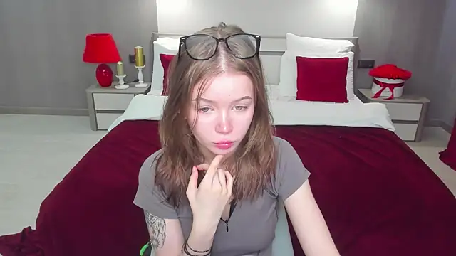 Violetta  Dreams online show from April 7, 2026, 4:24 am