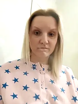 SusanGold9211 online show from March 1, 2026, 12:23 am