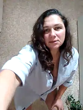 Susan8421 online show from February 28, 2026, 9:38 pm