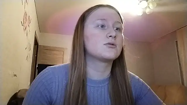 AnikaLipps online show from April 10, 2026, 9:30 pm