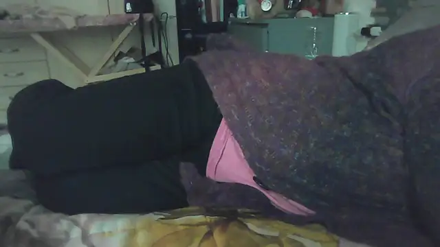 luanahot1 online show from February 24, 2026, 1:31 pm