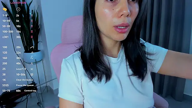 sara ospina22 online show from July 30, 2026, 7:13 pm