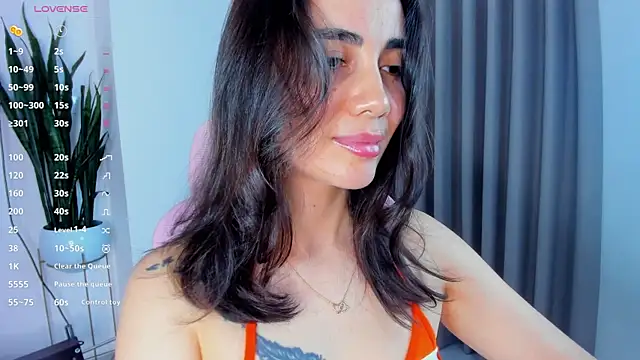 sara ospina22 online show from August 6, 2026, 9:49 pm