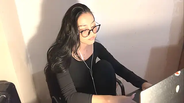 Snapshot of Stefania65 chatting on March 9, 2026, 5:50 pm Stefania65 online show from March 9, 2026, 5:50 pm