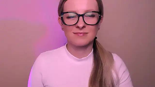 AnnePeach online show from March 12, 2026, 6:03 pm