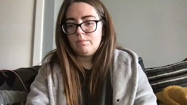 Snapshot of CurvyBx chatting on March 3, 2026, 11:49 am CurvyBx online show from March 3, 2026, 11:49 am