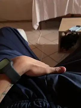 colouredboyfrombelhar online show from April 15, 2026, 11:39 am