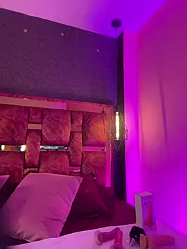 Snapshot of Veronicaa_lodge1 chatting on February 27, 2026, 2:00 am Veronicaa lodge1 online show from February 27, 2026, 2:00 am