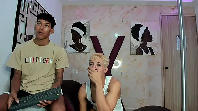 Snapshot of GREEN_BOYS chatting on March 27, 2026, 1:22 am GREEN BOYS online show from March 27, 2026, 1:22 am