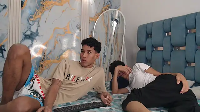 Snapshot of GREEN_BOYS chatting on April 14, 2026, 7:31 pm GREEN BOYS online show from April 14, 2026, 7:31 pm