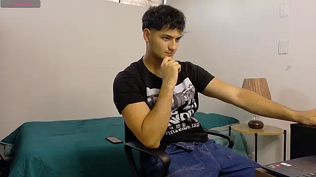 Snapshot of Kael_Switch chatting on February 19, 2026, 9:11 pm Kael Switch online show from February 19, 2026, 9:11 pm