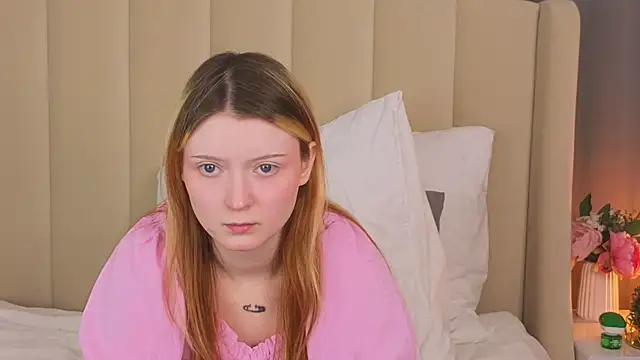 Snapshot of AlyssFrost chatting on May 29, 2026, 3:59 am AlyssFrost online show from May 29, 2026, 3:59 am