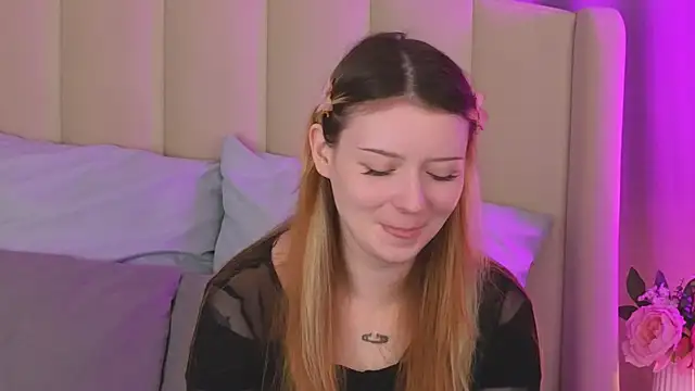 AlyssFrost online show from June 30, 2026, 2:56 am