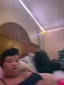 Blasiandoll2222 online show from February 14, 2026, 4:04 pm