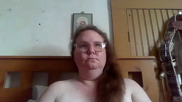 naughty queen1 online show from April 25, 2026, 7:22 pm