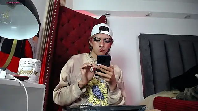 Cain Dantalion online show from April 14, 2026, 3:34 am